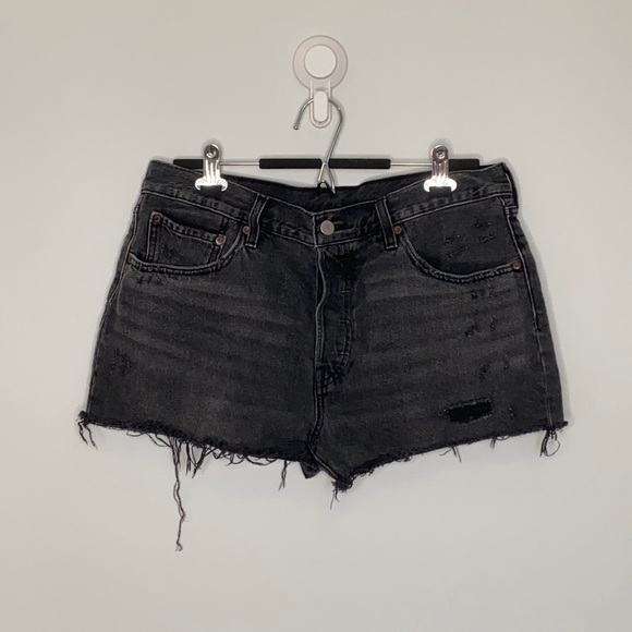 Levi's 501 Black button denim Short jeans W32 - Picture 1 of 15